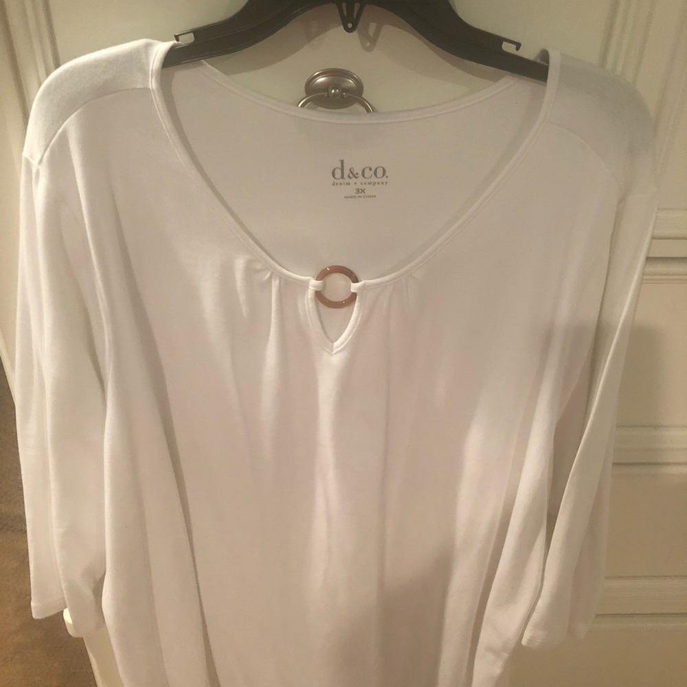 Off white top